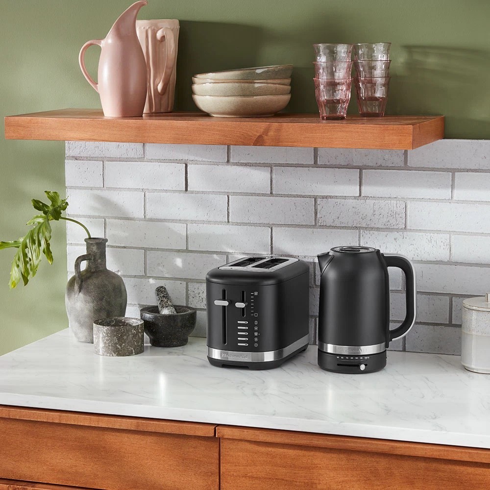 Тостер KitchenAid кремовый 5KMT2109EAC