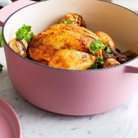 Кастрюля чугунная с крышкой KitchenAid Cast Iron 5,2 л сухая роза CC007431-001