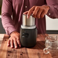 Кофемолка аккумуляторна KitchenAid Go 12V черная матовая 5KBGR111BM