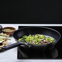 Сковорода KitchenAid Classic Stainless Steel с керамическим покрытием 28 см CC005702-001