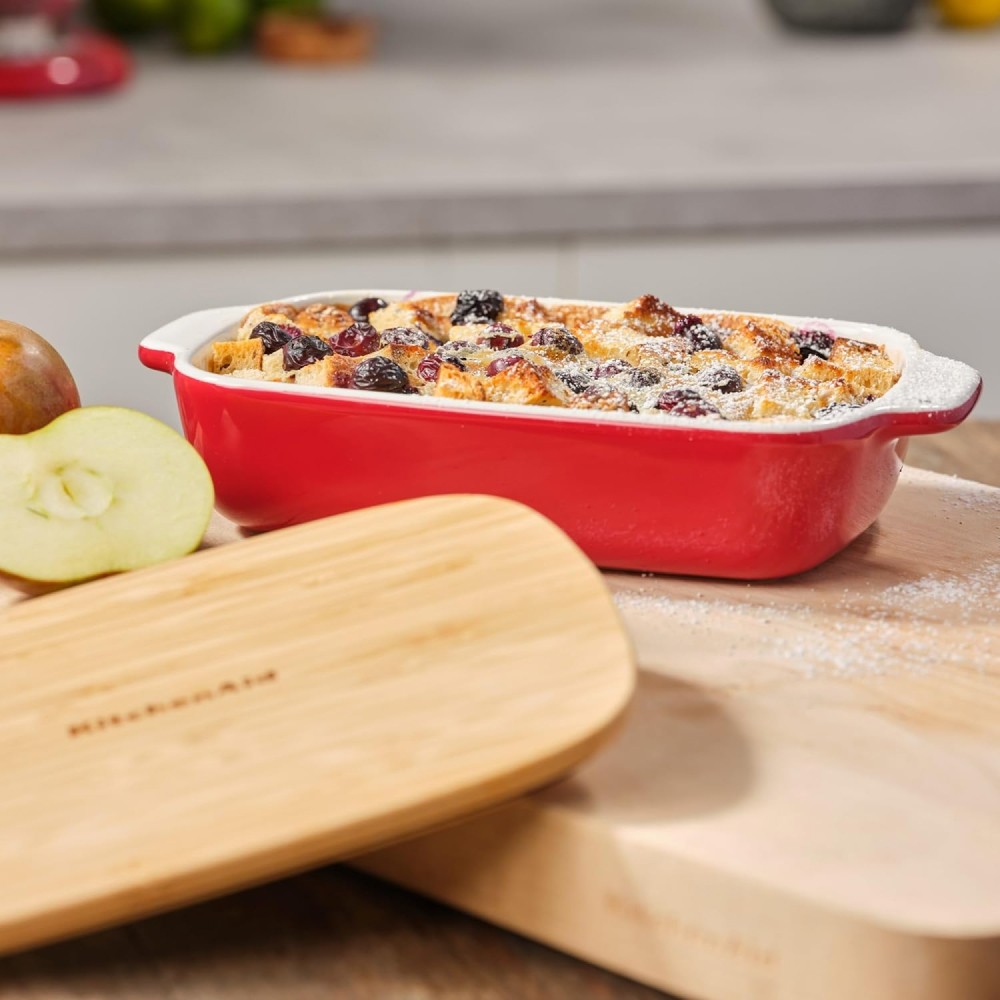 Форма для выпечки KitchenAid Stoneware с крышкой красная 1,9 л CC006106-001
