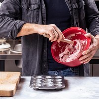 Форма для выпечки кексов KitchenAid Aluminized Bakeware на 12 шт. 30×20×2,4 см CC006067-001