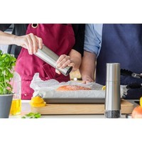 Набор мельниц для соли и перца KitchenAid Universal 2 шт 20,3 см серебристый KOG988OSSSA