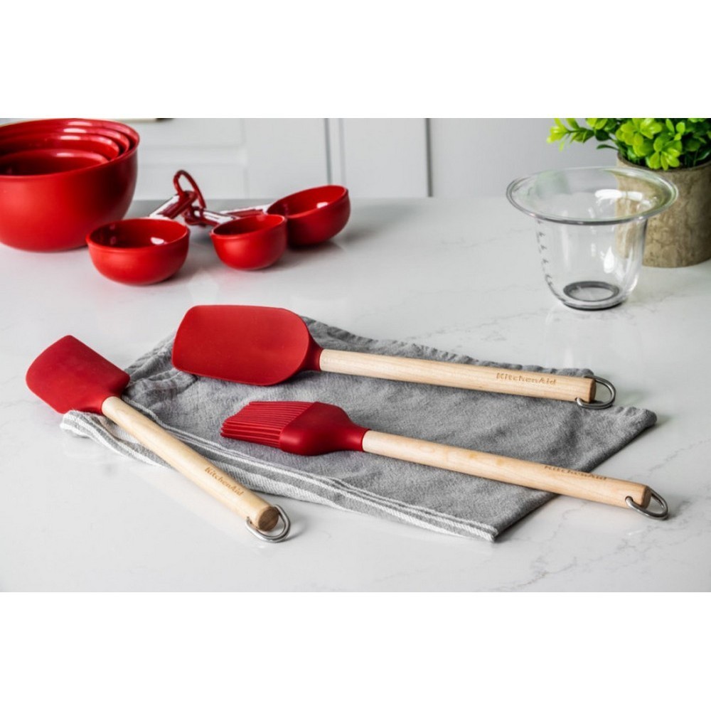 Набор кухонных принадлежностей для выпечки KitchenAid Coreline 3 пр красный KQR751OHE